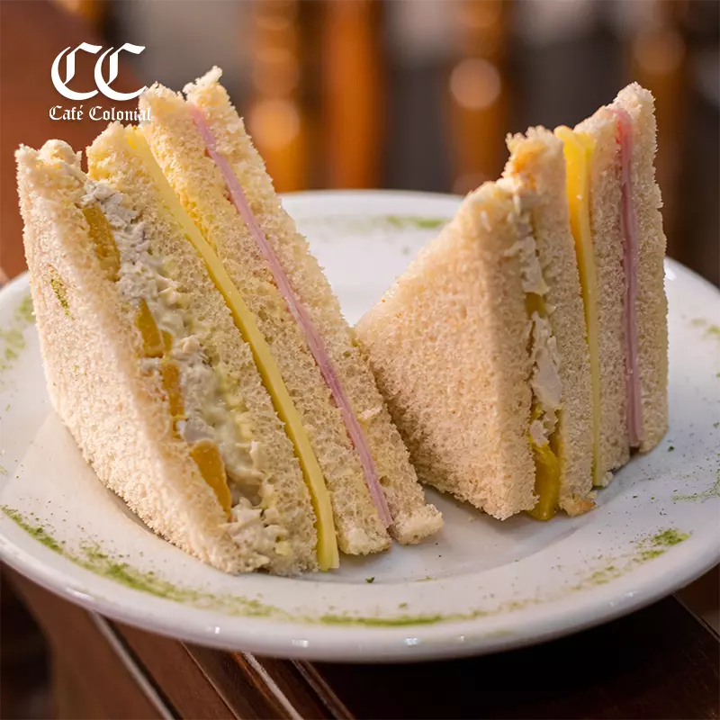Sándwich Triple